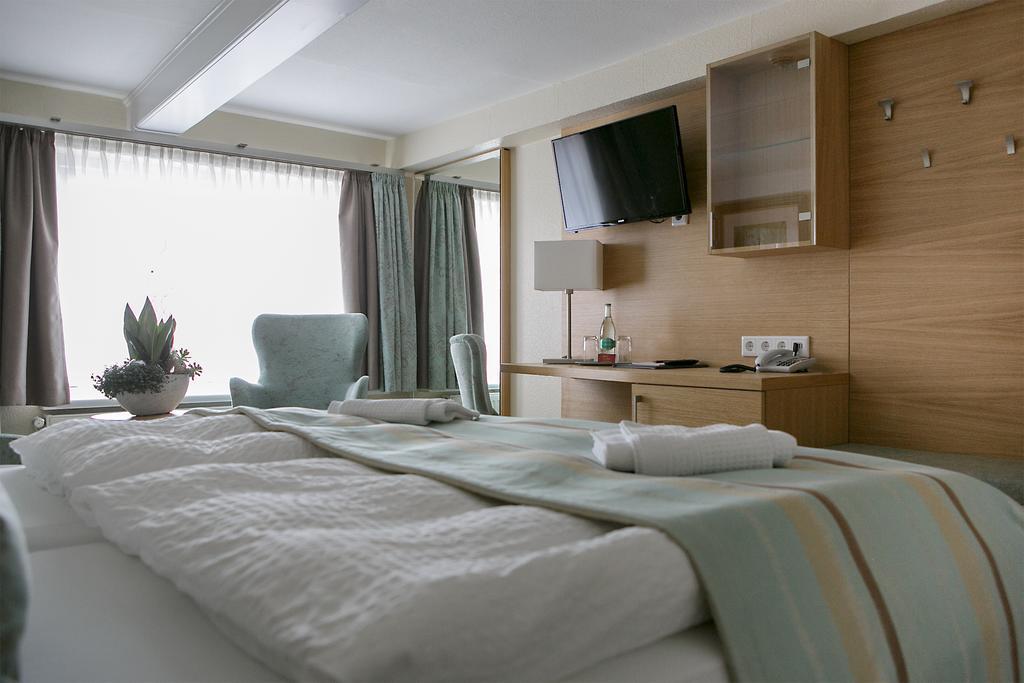 Hotel Neuwarft Altbau Dagebull Ruang foto